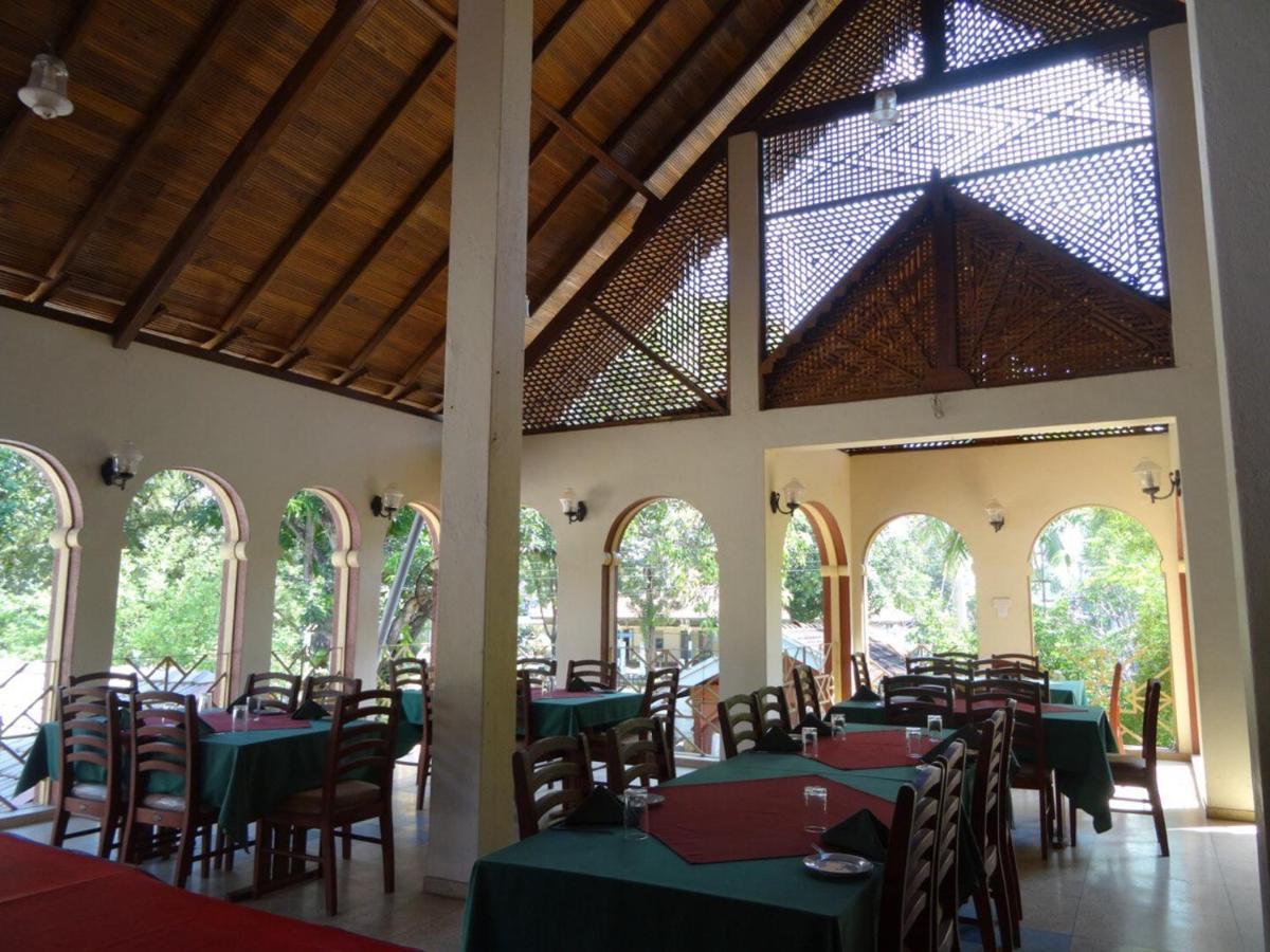 Hotel Shalini Anuradhapura Eksteriør billede