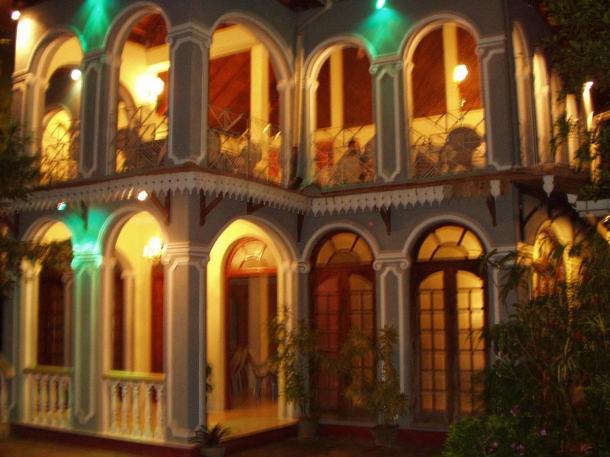 Hotel Shalini Anuradhapura Eksteriør billede