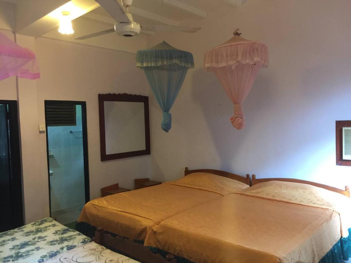 Hotel Shalini Anuradhapura Eksteriør billede